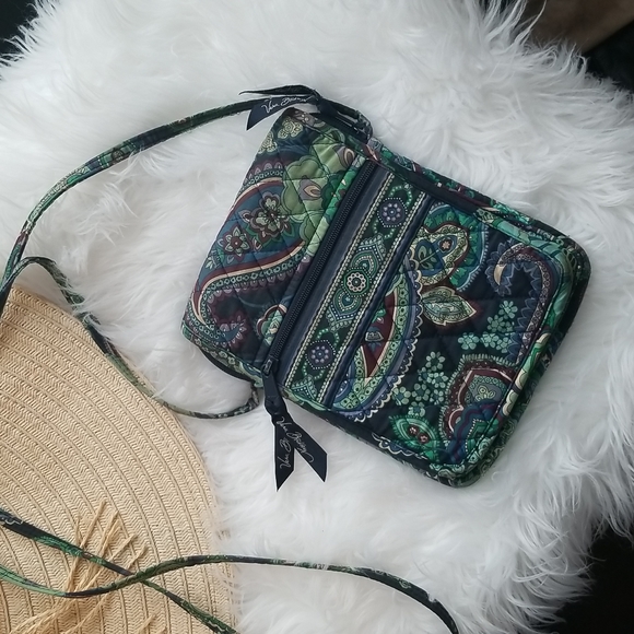 VERA BRADLEY CROSSBODY DISCONTINUED BAG - Picture 3 of 14
